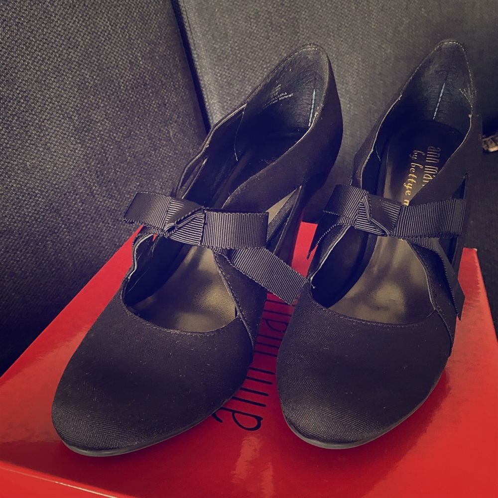 Black heels